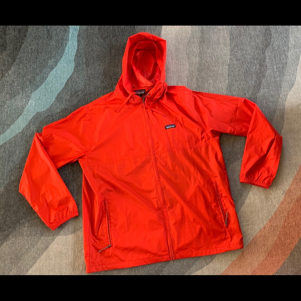 Men’s Patagonia windbreaker. NWOT